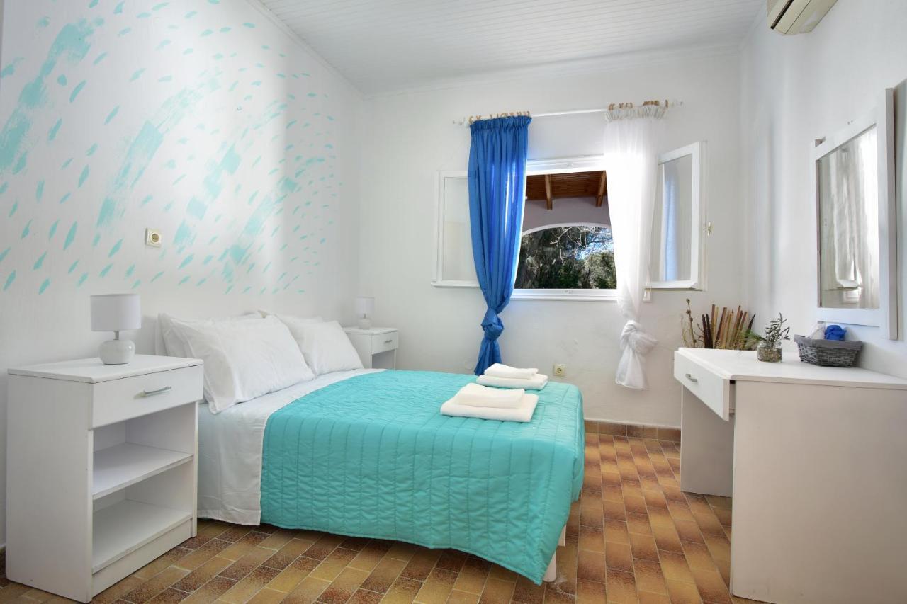 Merlyn Rooms Into The Nature, 100M From The Beach Dafnila Exterior photo