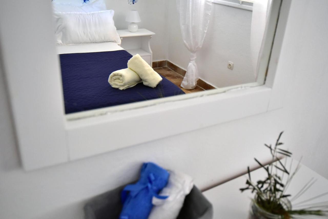 Merlyn Rooms Into The Nature, 100M From The Beach Dafnila Exterior photo